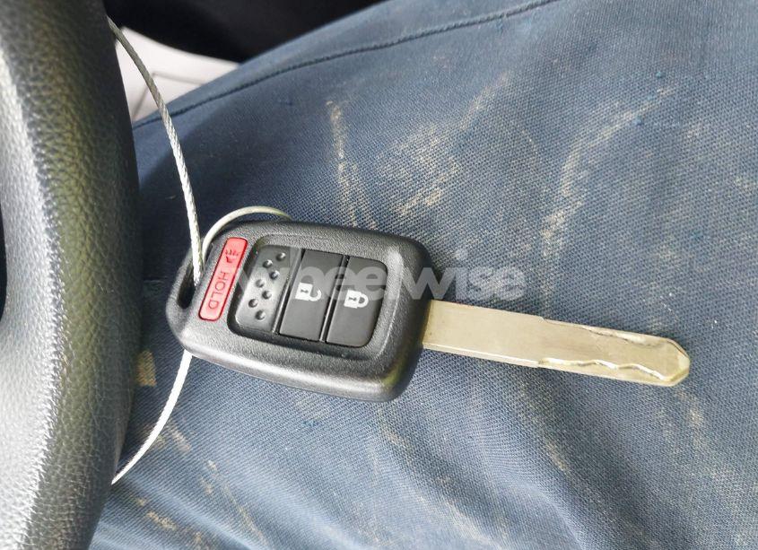 Photo 11 of 2016 Honda Fit LX (VIN JHMGK5H57GX001748)