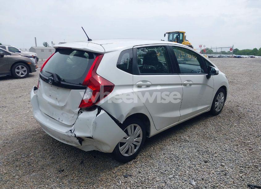 Photo 4 of 2016 Honda Fit LX (VIN JHMGK5H57GX001748)