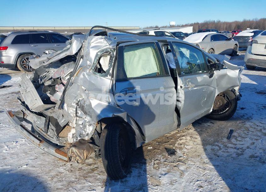 Photo 4 of 2016 Honda Fit LX (VIN JHMGK5H57GX037486)