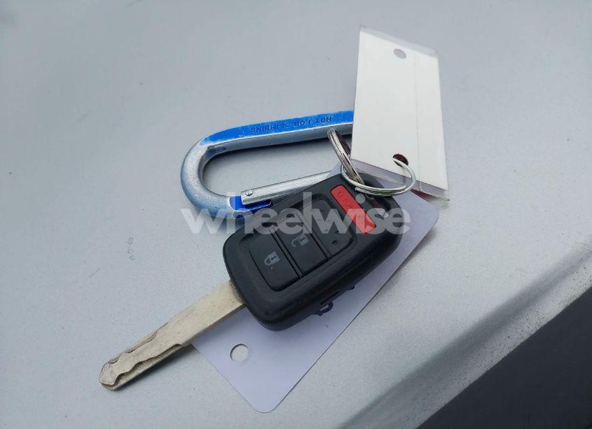 Photo 11 of 2017 Honda Fit LX (VIN JHMGK5H57HS002414)