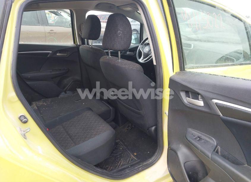 Photo 8 of 2016 Honda Fit LX (VIN JHMGK5H58GS010942)