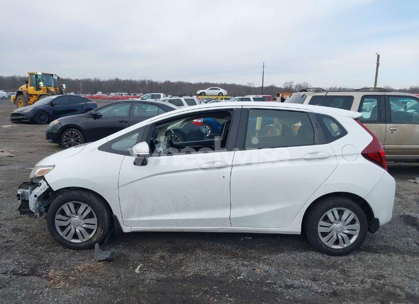 Photo 15 of 2016 Honda Fit LX (VIN JHMGK5H58GX012290)