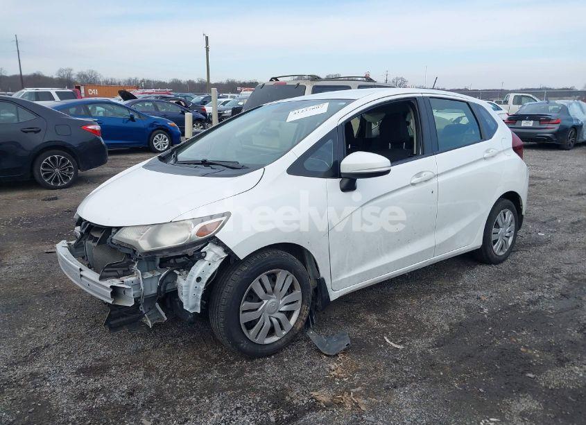 Photo 2 of 2016 Honda Fit LX (VIN JHMGK5H58GX012290)