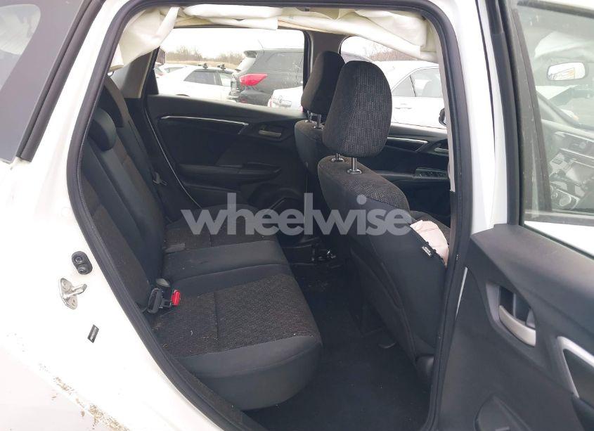 Photo 8 of 2016 Honda Fit LX (VIN JHMGK5H58GX012290)