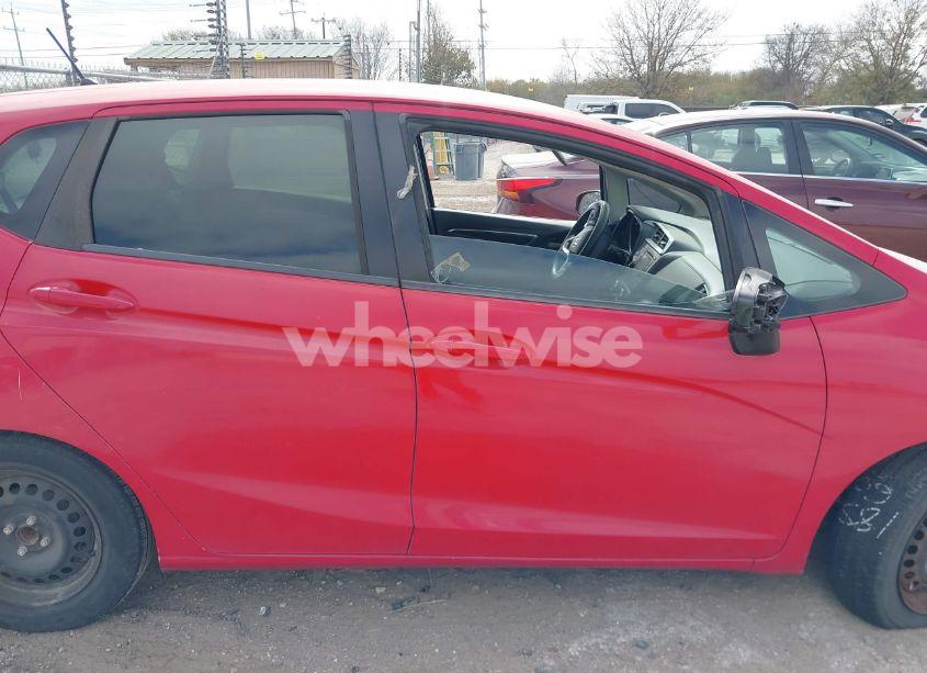 Photo 13 of 2016 Honda Fit LX (VIN JHMGK5H58GX024844)