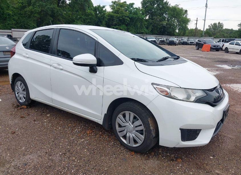 2017 Honda Fit LX (VIN JHMGK5H58HS014670) main photo