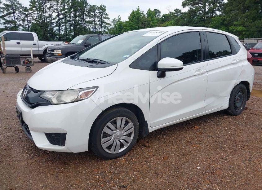 Photo 2 of 2017 Honda Fit LX (VIN JHMGK5H58HS014670)