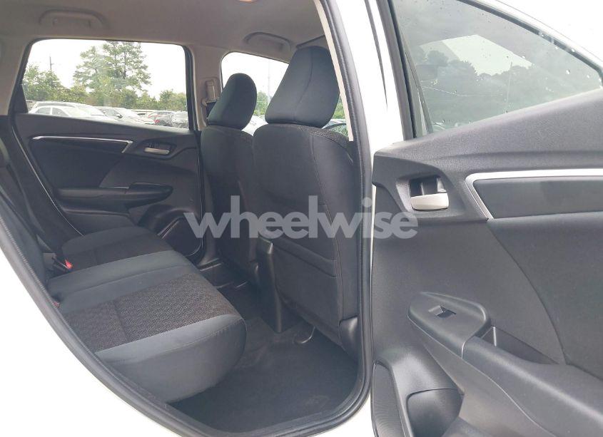 Photo 8 of 2017 Honda Fit LX (VIN JHMGK5H58HS014670)