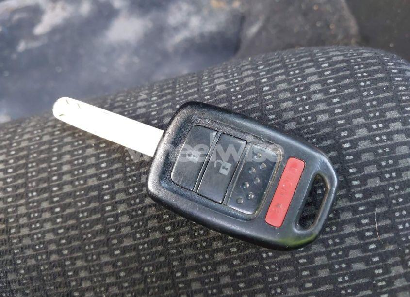 Photo 11 of 2016 Honda Fit LX (VIN JHMGK5H59GS002090)