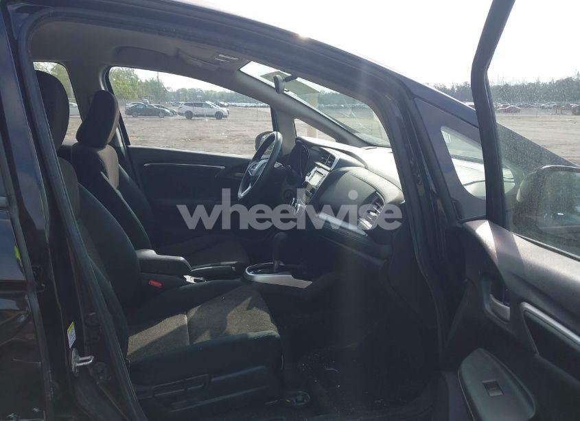 Photo 5 of 2016 Honda Fit LX (VIN JHMGK5H59GS002090)