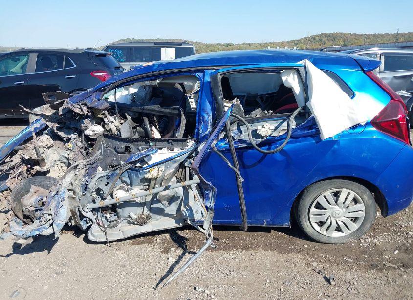 Photo 13 of 2016 Honda Fit LX (VIN JHMGK5H59GS012313)