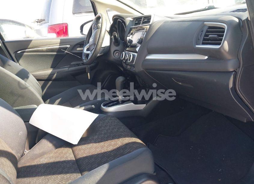 Photo 5 of 2016 Honda Fit LX (VIN JHMGK5H59GX027929)