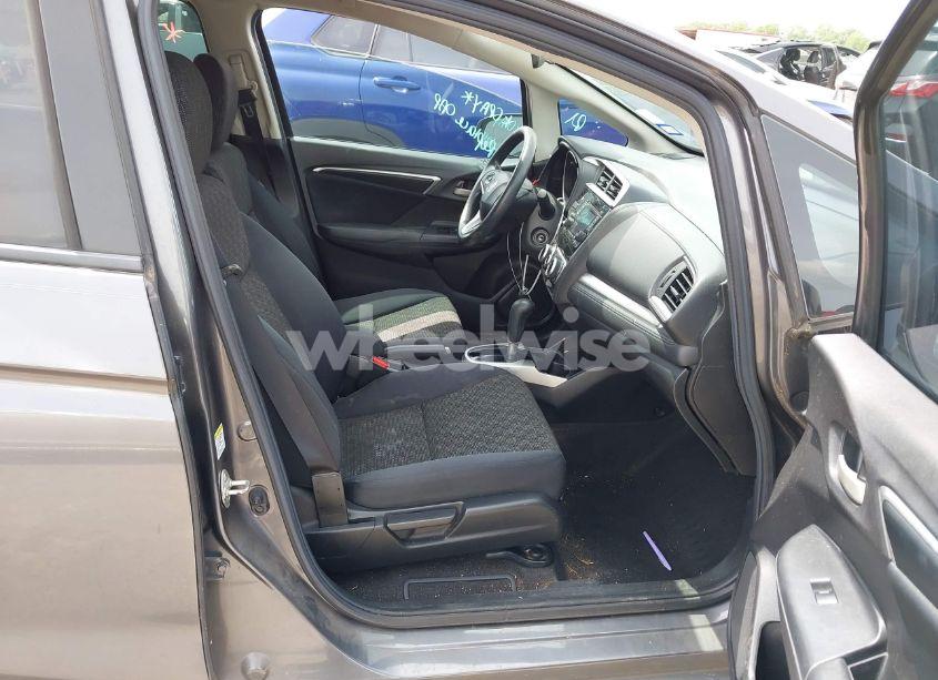 Photo 5 of 2016 Honda Fit LX (VIN JHMGK5H59GX033309)