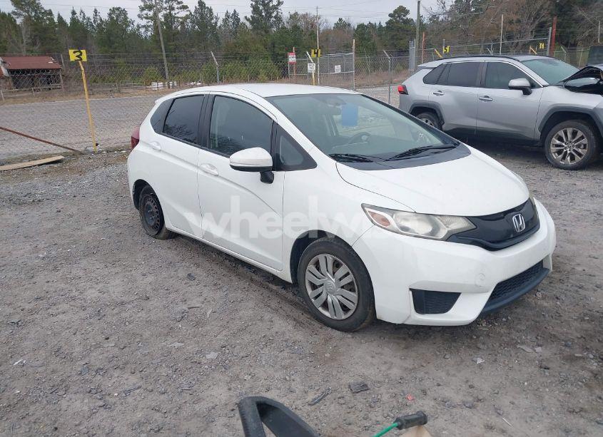 2016 Honda Fit LX (VIN JHMGK5H5XGS009517) main photo