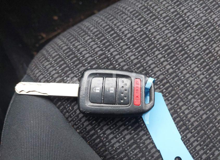 Photo 11 of 2016 Honda Fit LX (VIN JHMGK5H5XGS009517)