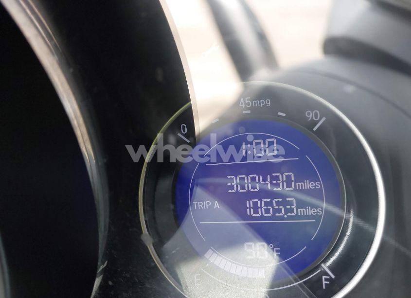 Photo 15 of 2016 Honda Fit LX (VIN JHMGK5H5XGX000030)