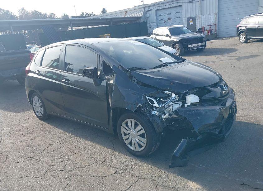 2016 Honda Fit LX (VIN JHMGK5H5XGX009620) main photo