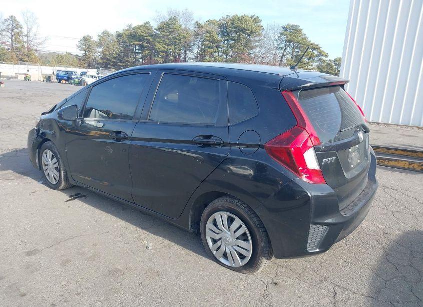 Photo 3 of 2016 Honda Fit LX (VIN JHMGK5H5XGX009620)
