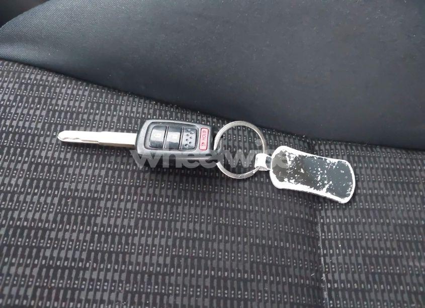 Photo 11 of 2016 Honda Fit LX (VIN JHMGK5H5XGX010458)