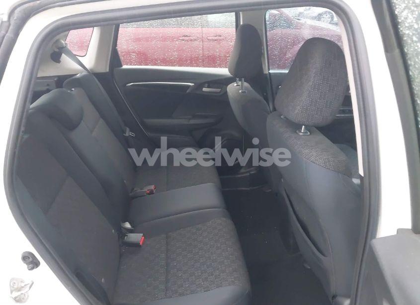 Photo 8 of 2016 Honda Fit LX (VIN JHMGK5H5XGX010458)