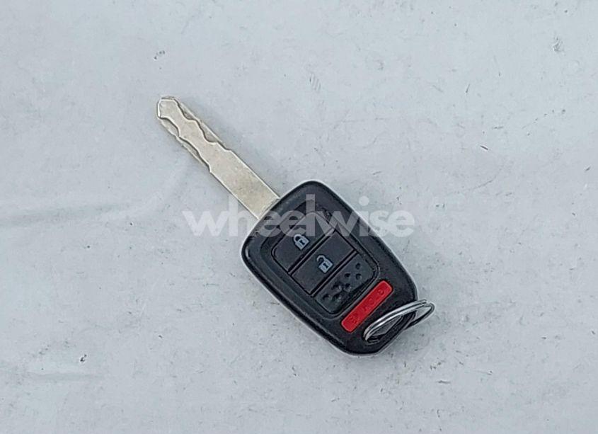 Photo 11 of 2016 Honda Fit LX (VIN JHMGK5H5XGX040656)