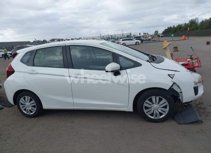 Photo 14 of 2016 Honda Fit LX (VIN JHMGK5H5XGX040656)