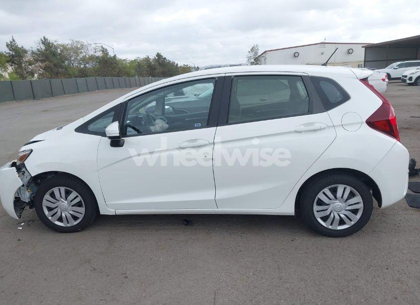 Photo 15 of 2016 Honda Fit LX (VIN JHMGK5H5XGX040656)