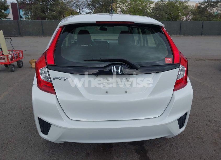 Photo 17 of 2016 Honda Fit LX (VIN JHMGK5H5XGX040656)