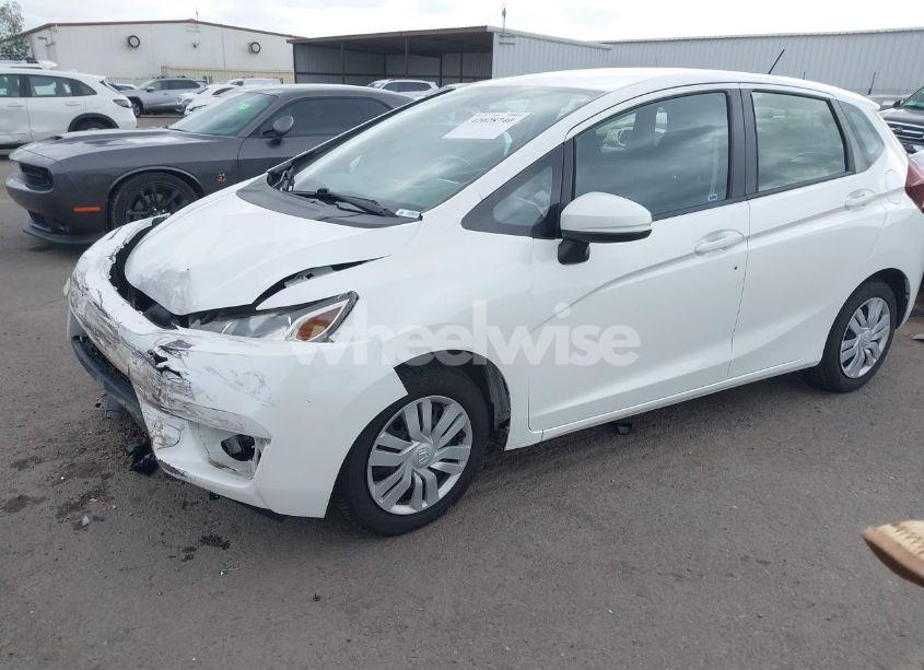 Photo 2 of 2016 Honda Fit LX (VIN JHMGK5H5XGX040656)