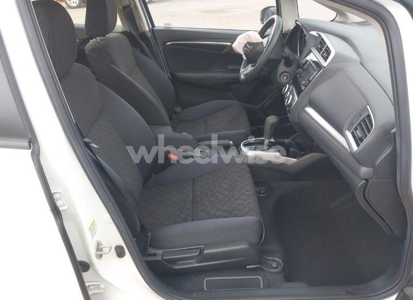 Photo 5 of 2016 Honda Fit LX (VIN JHMGK5H5XGX040656)