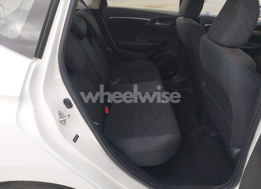 Photo 8 of 2016 Honda Fit LX (VIN JHMGK5H5XGX040656)