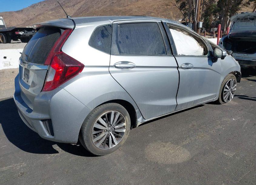 Photo 2 of 2017 Honda Fit EX (VIN JHMGK5H70HS000537)