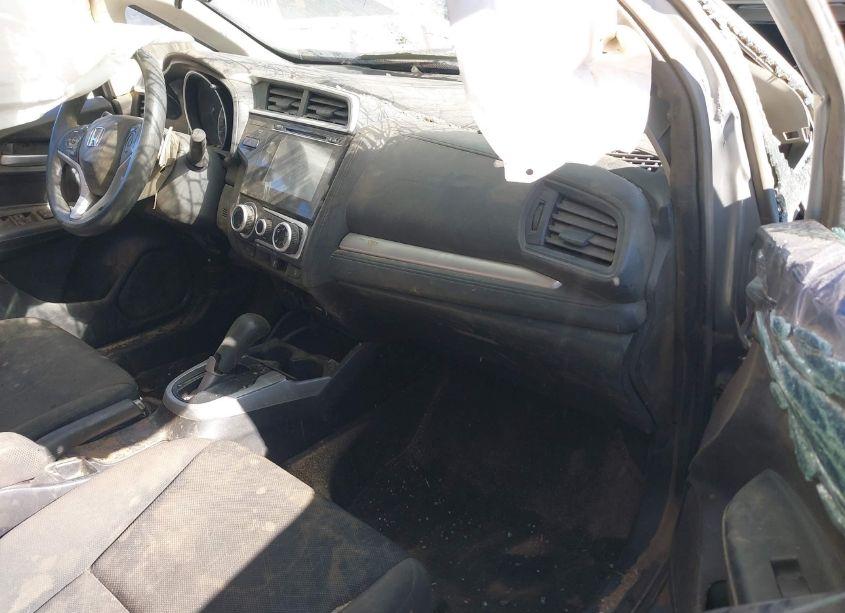 Photo 3 of 2017 Honda Fit EX (VIN JHMGK5H70HS000537)