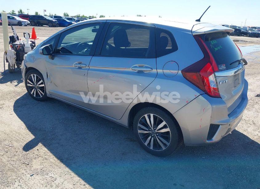 Photo 3 of 2017 Honda Fit EX (VIN JHMGK5H70HS004961)
