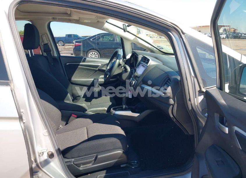 Photo 5 of 2017 Honda Fit EX (VIN JHMGK5H70HS004961)