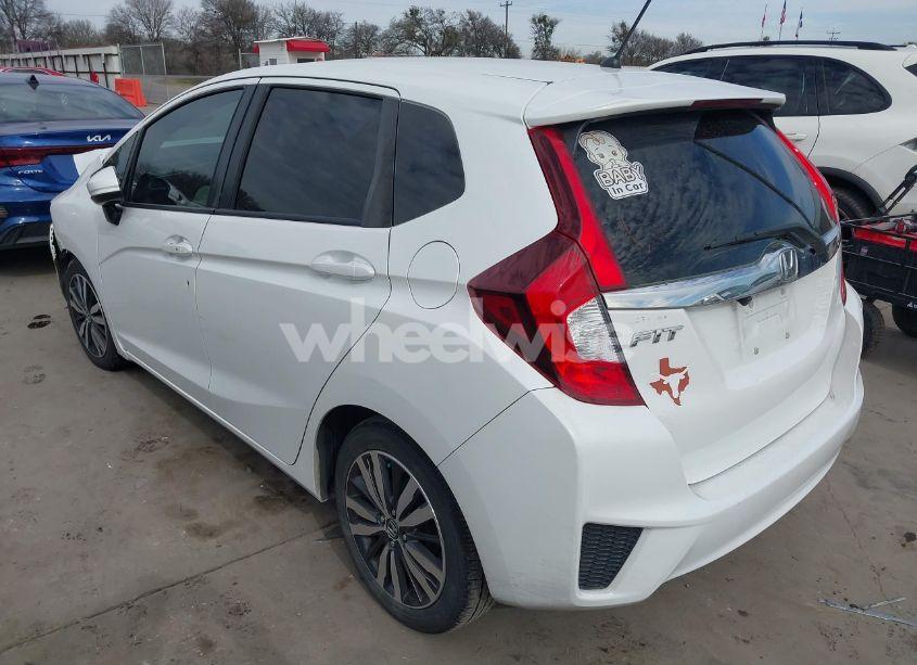 Photo 3 of 2016 Honda Fit EX (VIN JHMGK5H71GX019938)