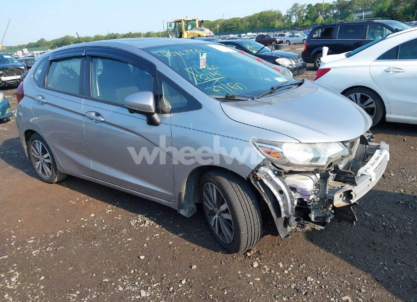 2017 Honda Fit EX (VIN JHMGK5H72HS003486) main photo
