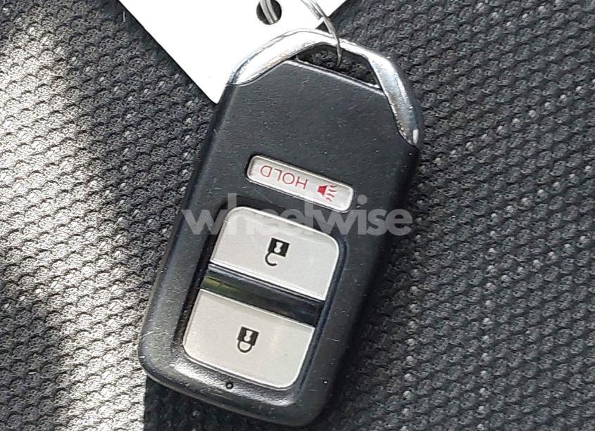 Photo 11 of 2016 Honda Fit EX (VIN JHMGK5H73GS000725)