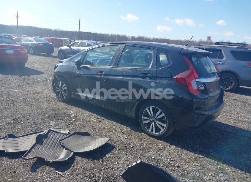 Photo 3 of 2016 Honda Fit EX (VIN JHMGK5H73GX014871)