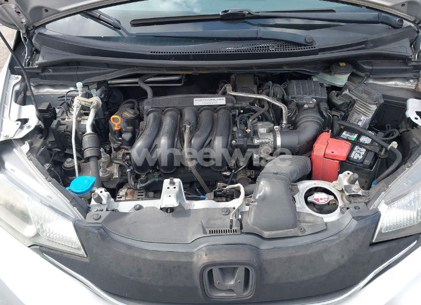 Photo 10 of 2016 Honda Fit EX (VIN JHMGK5H74GX000882)