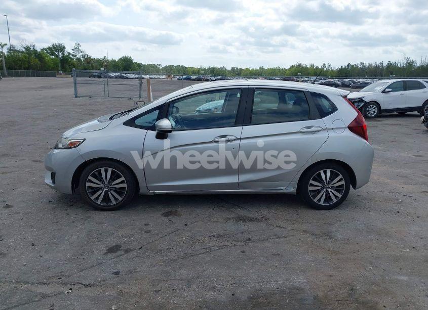 Photo 14 of 2016 Honda Fit EX (VIN JHMGK5H74GX000882)