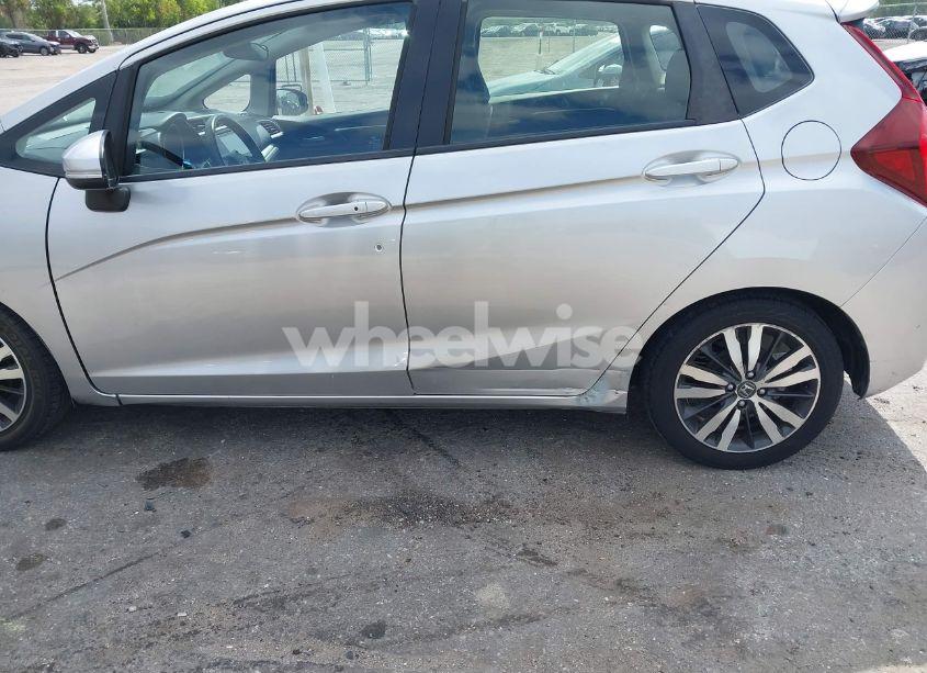 Photo 19 of 2016 Honda Fit EX (VIN JHMGK5H74GX000882)