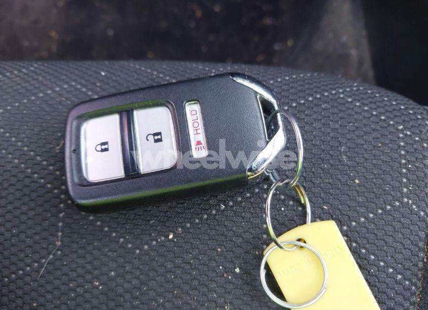 Photo 11 of 2017 Honda Fit EX (VIN JHMGK5H74HS014263)