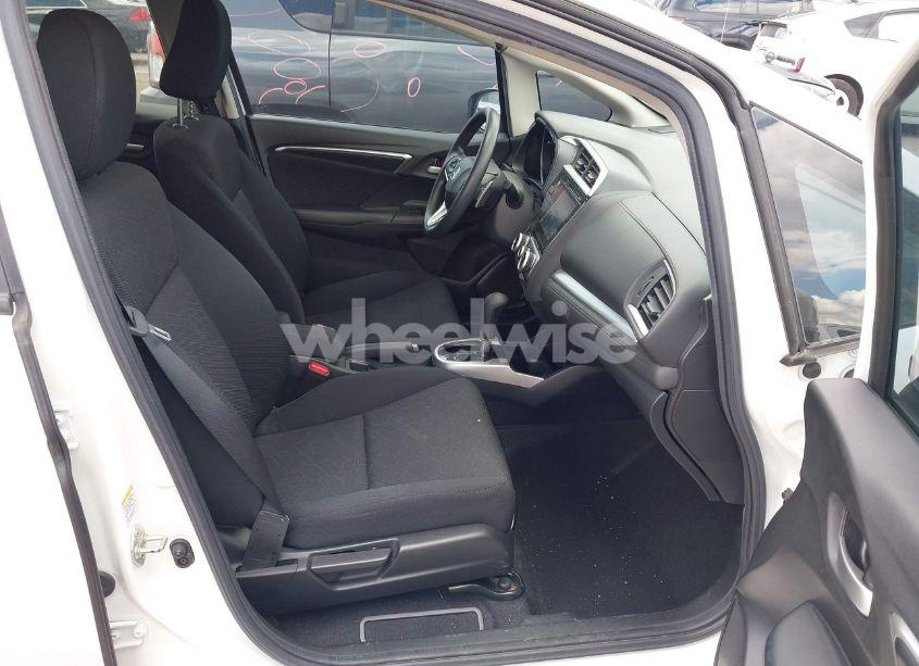 Photo 5 of 2016 Honda Fit EX (VIN JHMGK5H75GX012166)