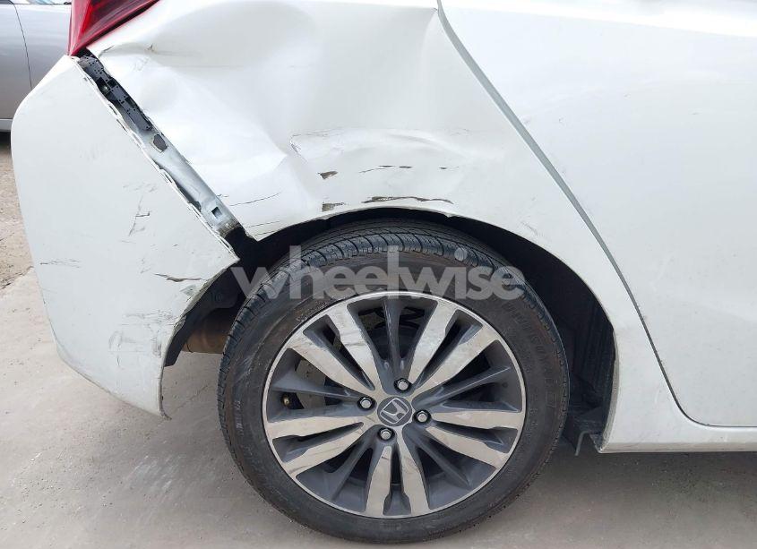 Photo 6 of 2016 Honda Fit EX (VIN JHMGK5H75GX012166)