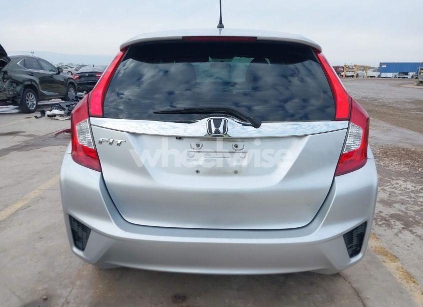 Photo 16 of 2016 Honda Fit EX (VIN JHMGK5H75GX025015)