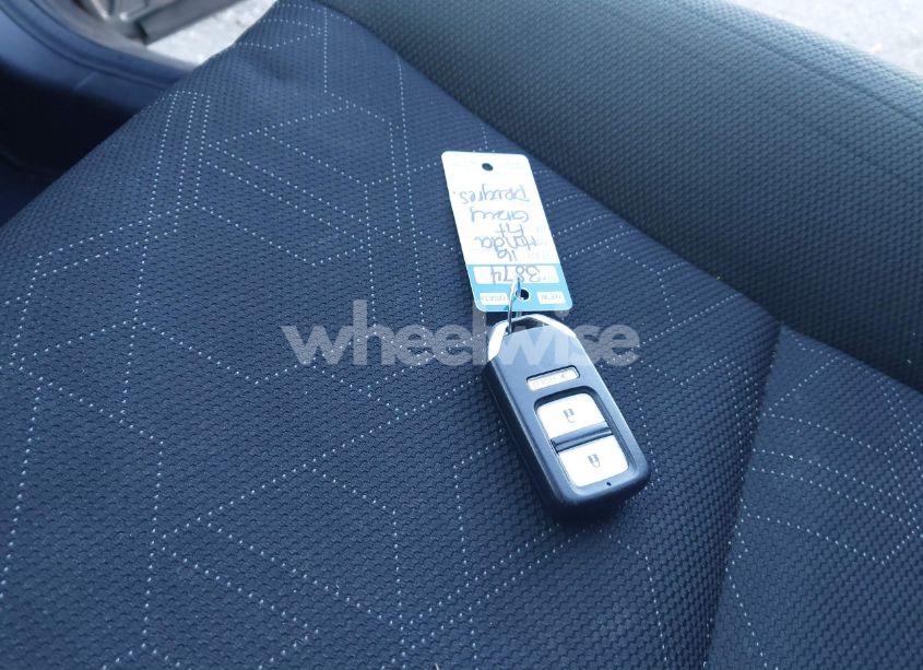 Photo 11 of 2016 Honda Fit EX (VIN JHMGK5H75GX031512)