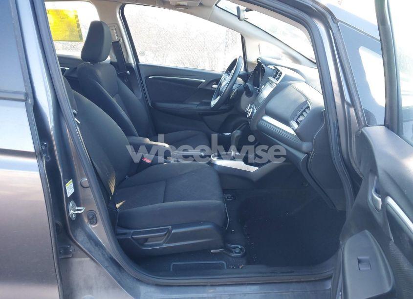 Photo 5 of 2016 Honda Fit EX (VIN JHMGK5H75GX031512)