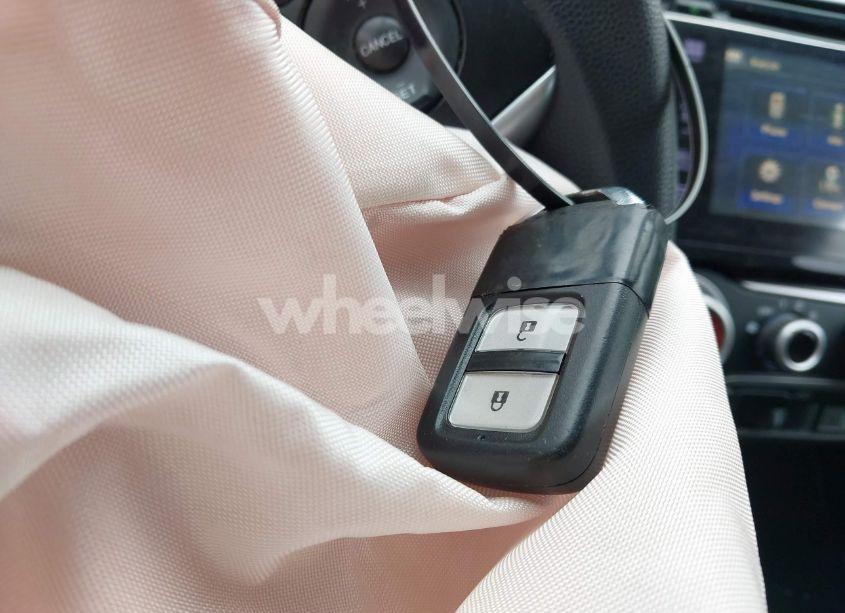 Photo 11 of 2016 Honda Fit EX (VIN JHMGK5H75GX041876)