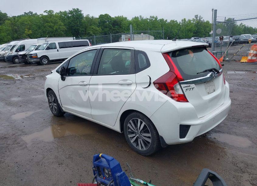 Photo 3 of 2016 Honda Fit EX (VIN JHMGK5H76GX015450)